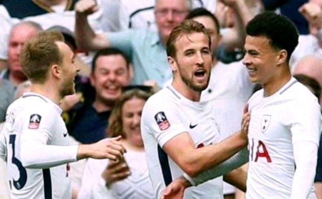 季初展现出 季初展现出