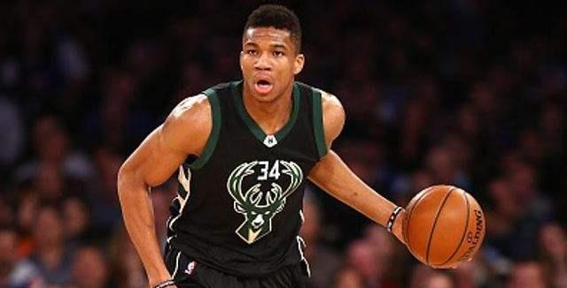 边路防守中 边路防守中