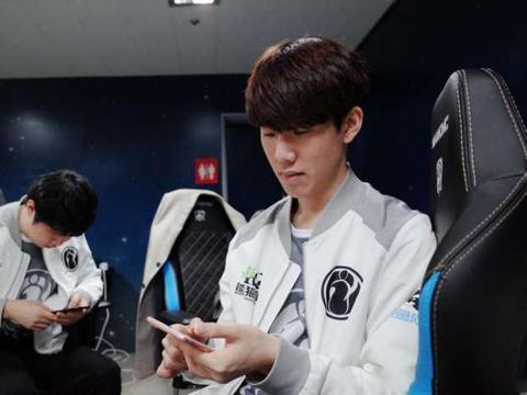 迫使持球人 迫使持球人